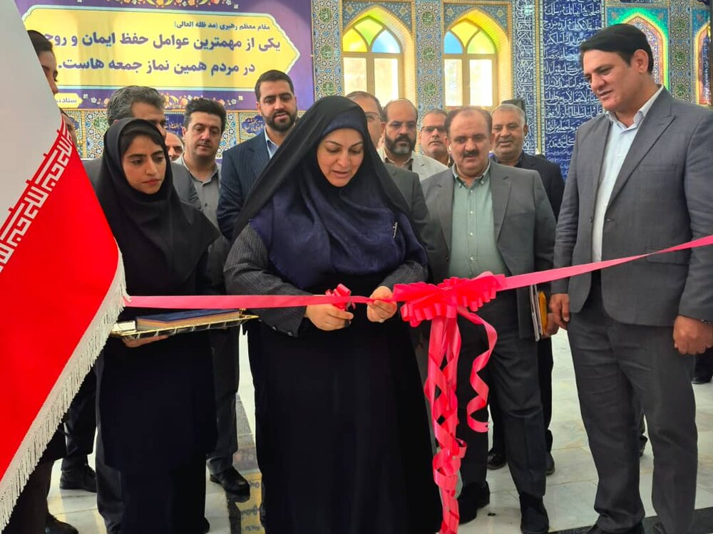 نمایشگاه هفته پژوهش در کرمان افتتاح شد