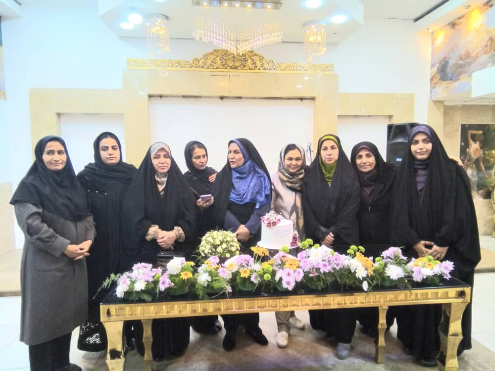 تجلیل از بانوان پیشگام اطلاعرسانی و خدمترسانی در جیرفت
