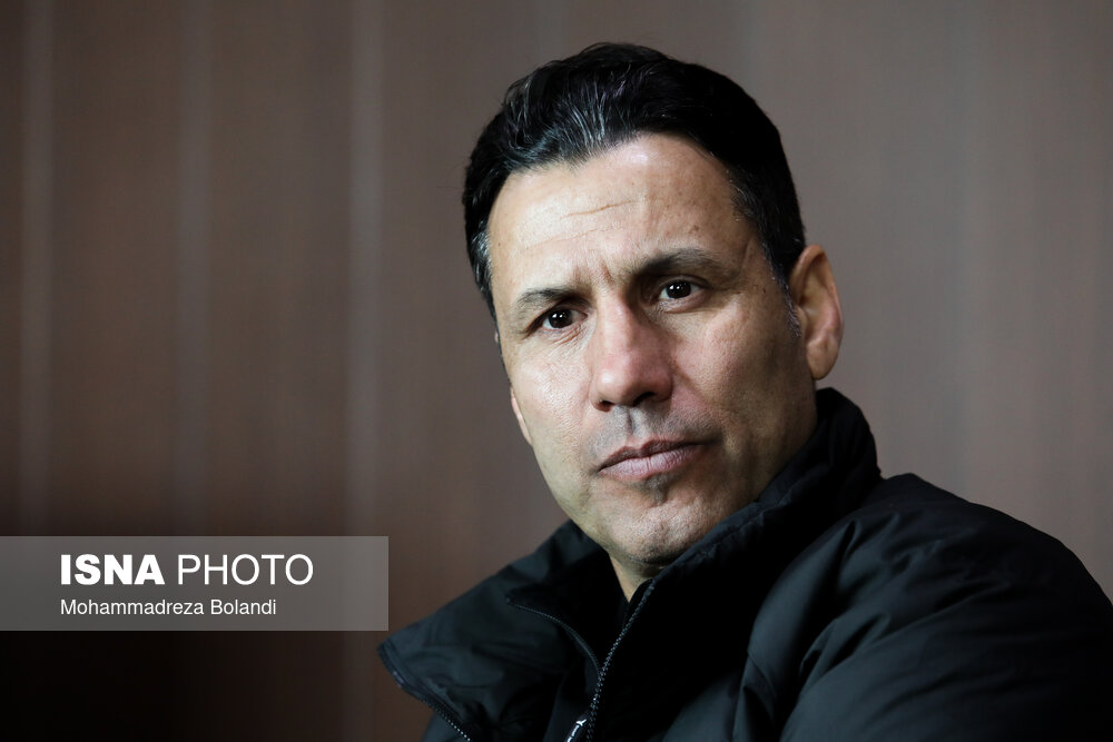 حمله تارتار به میثاقی/ اجازه ندادی صحبت کنم؟ هر هفته در کنفرانس صحبت می‌کنم