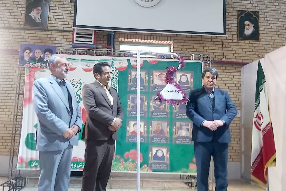 فرحبخش: باید نگاهمان به نسل امروز را تغییر بدهیم/ دستاوردهای انقلاب در آموزش و پرورش